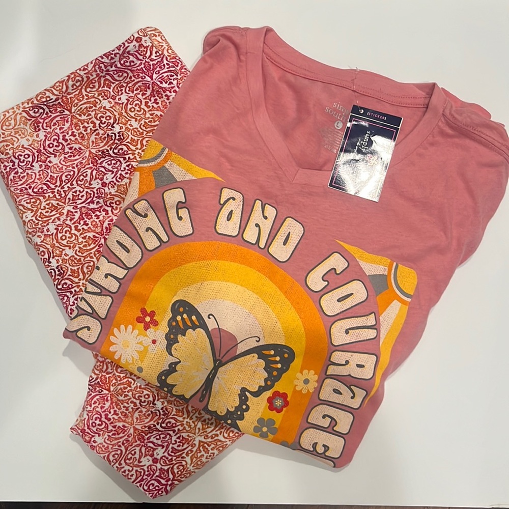 New Khakis and Co Capti Leggins & matching Simply Southern Strong T-Shirt.